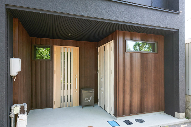 玄関ホール正面