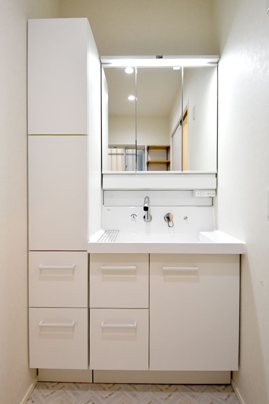 収納がたくさんある洗面台